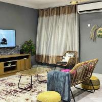 1 Bedroom Sleeps 2 -Free Parking -Children welcome، فندق بالقرب من Tamale - TML، تامالي