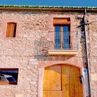 Alojamiento Familiar con Chimenea - Alt Empordà, hotel a Sant Climent Sescebes