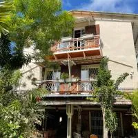 Chez Henri, hotell i Pointe d'Esny