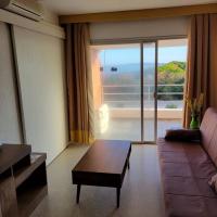 Sea view apartment in front of Playa Mansa in Punta del Este، فندق في بونتا دل إستي