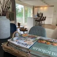 Quiet Waterloft near Amsterdam and Schiphol WS17, hotel en Aalsmeer