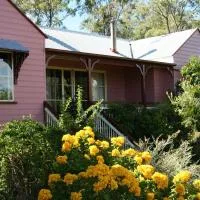 Bilyana Cottages, hotel en Croftby