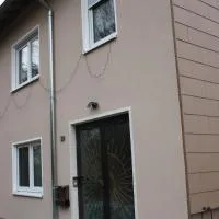 Chiaras Ferienwohnung, hotel Heusweilerben