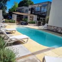 Laguna Park Duplex & Suites, hotell i Chascomús