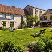 Chambre d'hôtes Les Herbes Folles, hotel i Mauregard