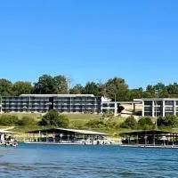 Lake Norfork Resort、Hendersonのホテル