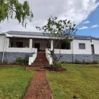 Thomas Bains Cottage, rustic farmhouse views in Die Vlug، فندق في Die Vlug