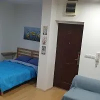 City center apartment 3, хотел в Ниш