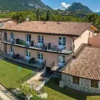 Regina del Garda Suite, hotel en Toscolano-Maderno