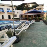 TRANQUIL RESORT HOTEL, hotel en Brusubi