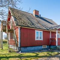Nice Home In Laholm With 4 Bedrooms, Wifi And Heated Swimming Pool