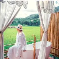 สะปัน กลางนา คาเฟ่ Sapan Klang Na Cafe, hotel Ban Huai Ti városában