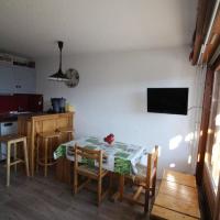 Appartement Auris, 1 pièce, 4 personnes - FR-1-297-151