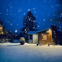 Landstudio - Schwedenhaus mit Kamin im Landidyll: Tensbüttel-Röst şehrinde bir otel