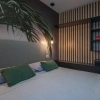 The Little Jewel with Ocean View - Las Americas, Hotel in Playa de las Am&eacute;ricas