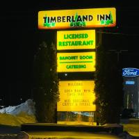 Timberland Inn & Restaurant, hotel en Swan River