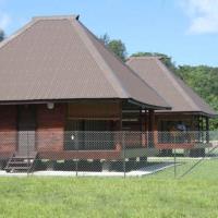 Raiatea Airport Bungalow, hotel blizu aerodroma Aerodrom Raiatea - RFP, Uturoa