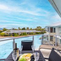 278 Pacific Blue 265 Sandy Point Road Dual key first floor Unit with Wifi and linen supplied, hotel in Salamander Bay