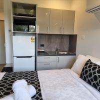 Cooma High Country Motel โรงแรมใกล้Snowy Mountains Airport - OOMในคูมา
