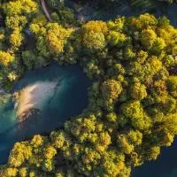 Japodski otoci, hotelli kohteessa Račić