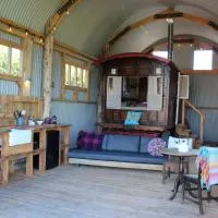 The Edwardian Caravan 'Dora', hotel di Lampeter