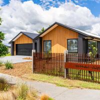 Whai Awa Retreat - Mangawhai Holiday Home