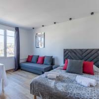 Beautiful equipped apartment in downtown Deauville 4P1BR, hotel v oblasti Deauville Marina, Deauville