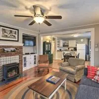 Cozy Fries Escape w/ Mountain & River Views!, hotel em Galax