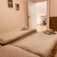 FELIX LIVING 3, Doppelbett, Parkplatz, ruhig & praktisch, hotel em Salzweg