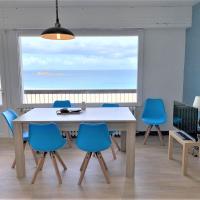 Appartement 2 chambres avec superbe vue mer sur la plage de Trestrignel à PERROS-GUIREC - Réf 834