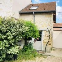 Cocooning little house in french Vexin, hotell sihtkohas Us