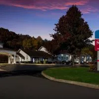 SureStay Plus Hotel by Best Western Highland Poughkeepsie, מלון בHighland