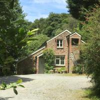 The Coach House at Lower Coombe Royal- Family/Dogs