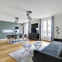 Pick A Flat's Apartment in Montmartre - Rue Lepic