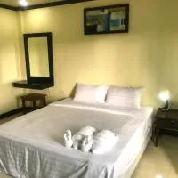 Parisia House, Hotel in Khao Lak