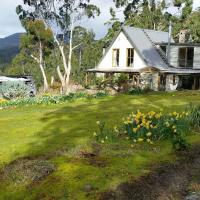 The Stone Cottage - Bruny Island, hotel di Simpsons Bay