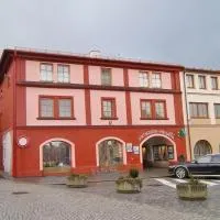 Penzion Adler, hotelli kohteessa Dobruška