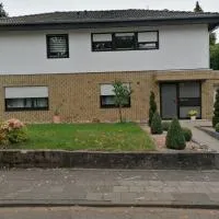 HAUS AURORA - im Grünen, zentral gelegen, Hotel in Zweibrücken