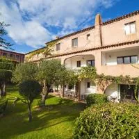 Residence La Rosa, hotell i Porto San Paolo