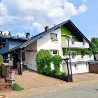 Pension Sonnenheim, hotel in: Hildfeld, Winterberg