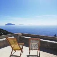 Alicudi Giardino dei Carrubi- al gradino 365, hotel din Alicudi