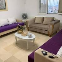 New 3 bedroom condo/plenty parking/15 min to Tunis, hotel in Fouchana