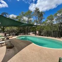 Sapphire Caravan & Cabin Park, מלון בRubyvale