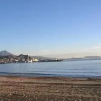 Luminoso Estudio en la playa de el Campello、エル・カンページョのホテル