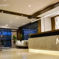 Madero Hotel & Suites โรงแรมในลาปาซ