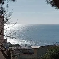 SE LO SENTI LO SAI, hotel Triscinában