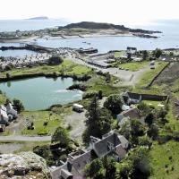 Misty Isles Cottage - S4577, hotel a Ellanbeich