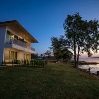 LAKE HOUSE Naka Cave, hotel a Ban Don Klang
