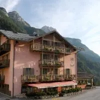 Hotel Barance, hotel em Alleghe