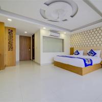 Hotel Decent Suites - Delhi Airport, hotel in New Delhi